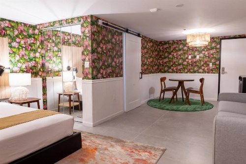 Whitelaw Hotel image 19