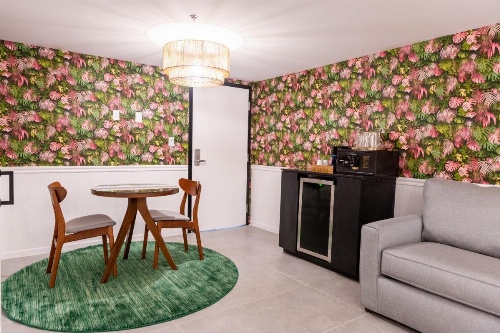 Whitelaw Hotel image 21