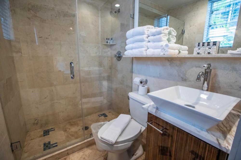 Whitelaw Hotel